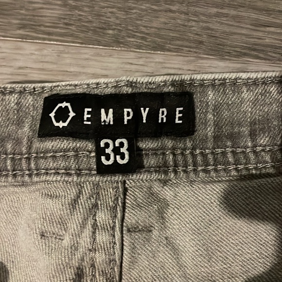 Silver ripped empire jeans size 33 US. Hardly worn, great condition - Picture 3 of 3